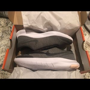 Nike Women’s Flex Experience 7